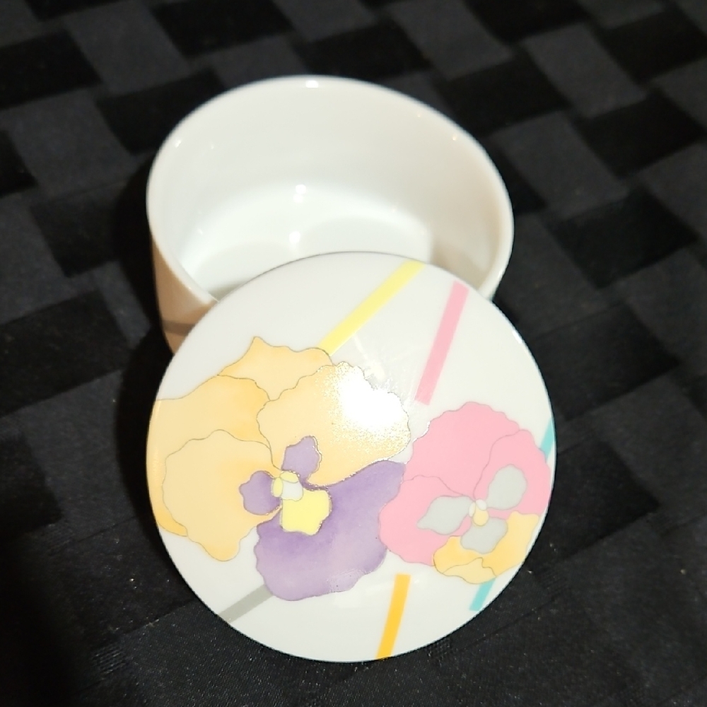 Vintage Takahashi San Francisco Ceramic Trinket Box Pastel Floral Made in Japan